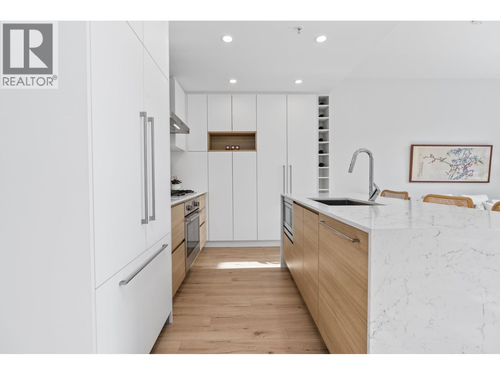 527 3131 MURRAY STREET