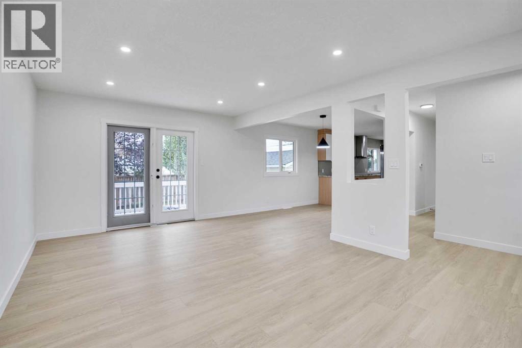 6116 Buckthorn Road NW