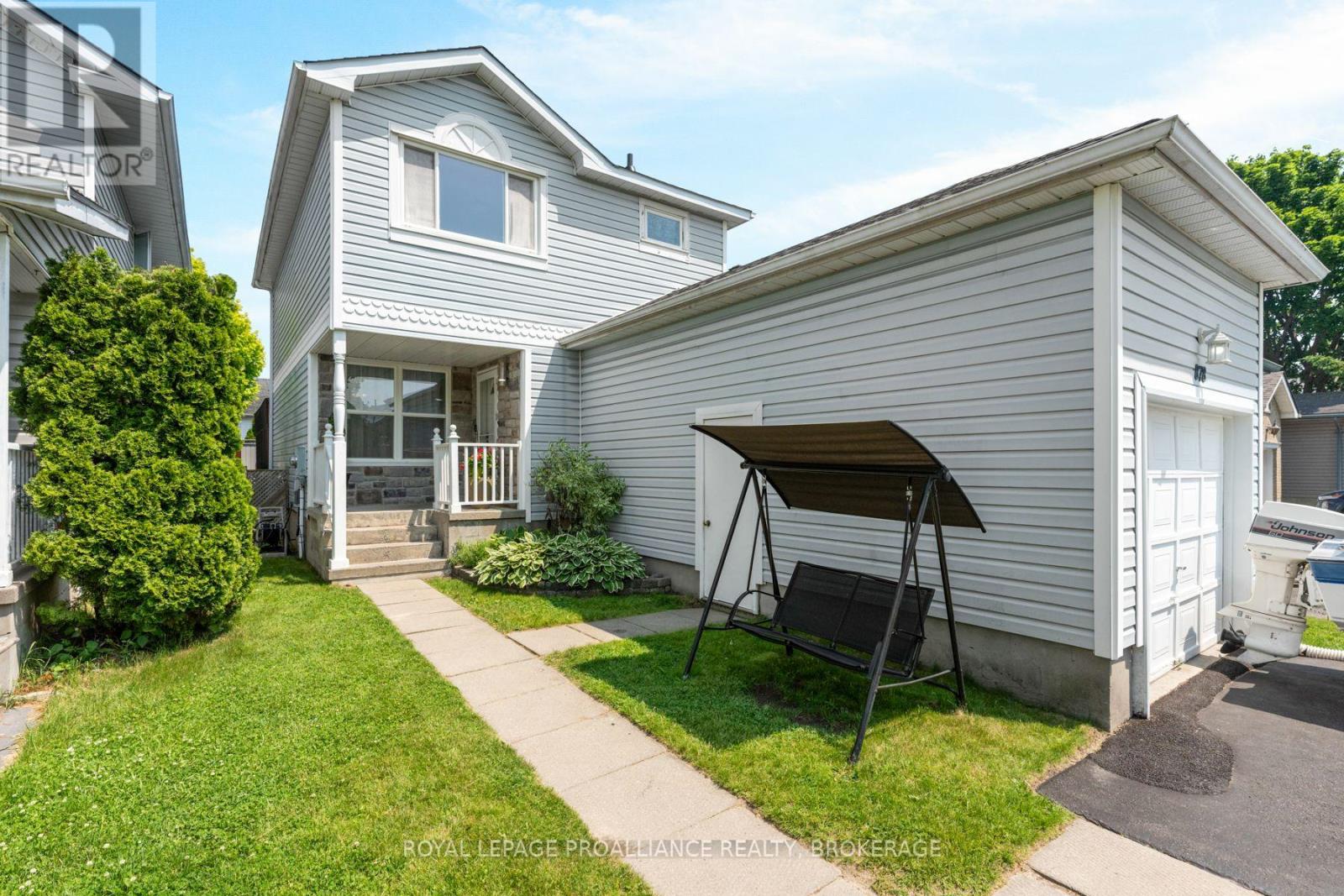 878 WALKER COURT