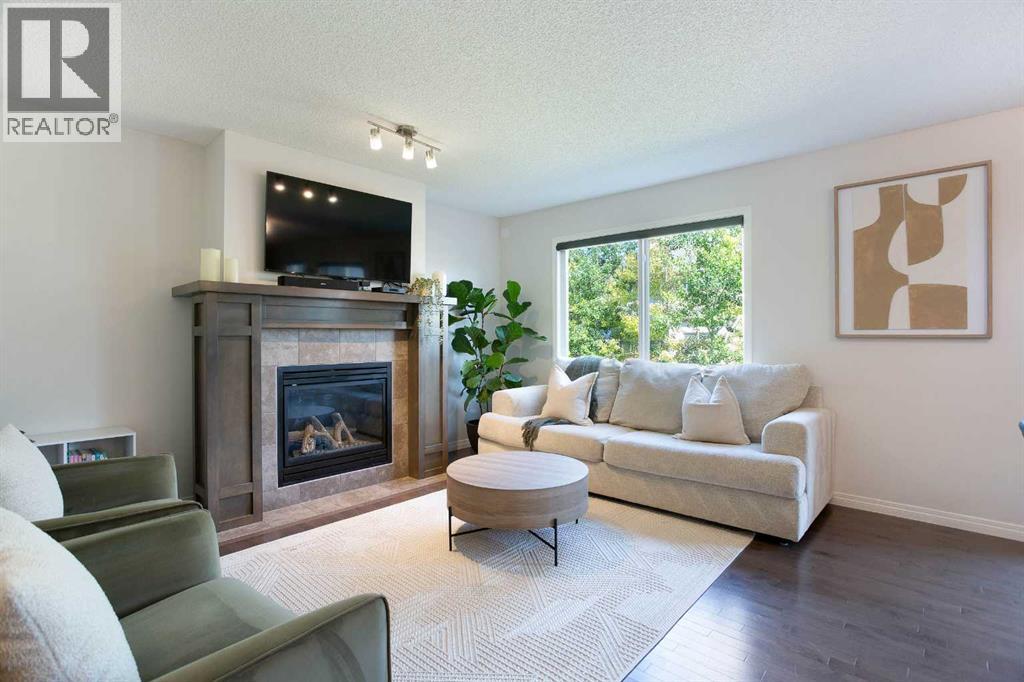 2363 Baywater Crescent SW