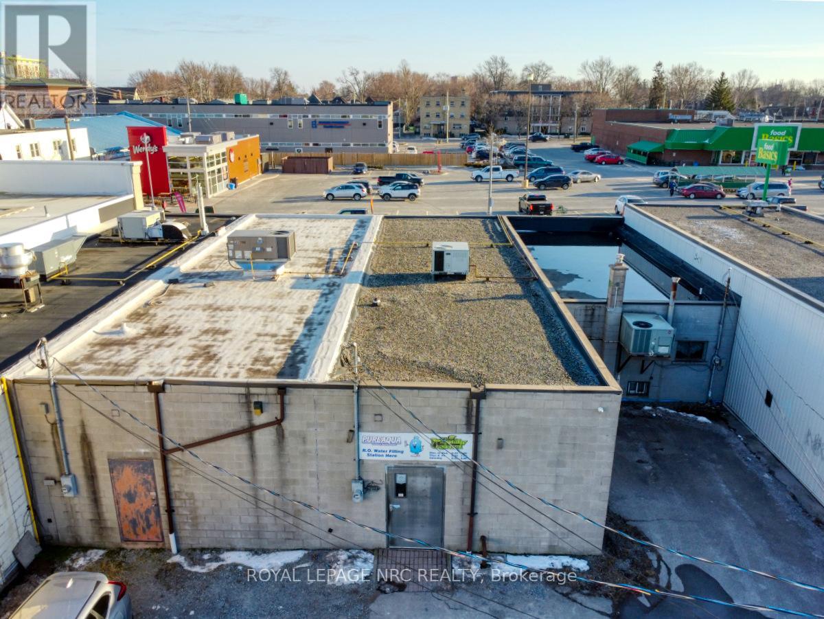 101 CLARENCE STREET W