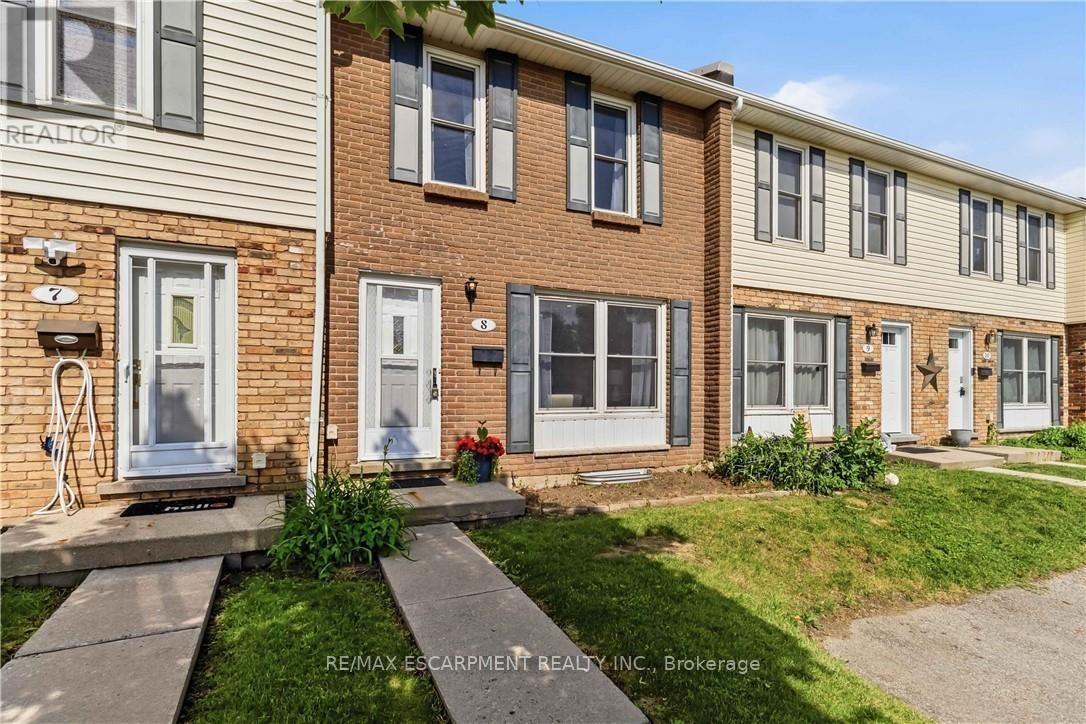 8 - 596 GREY STREET