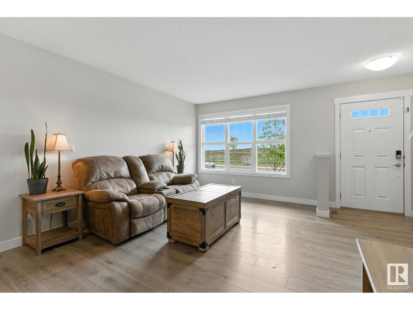 368 CRYSTALLINA NERA DR NW