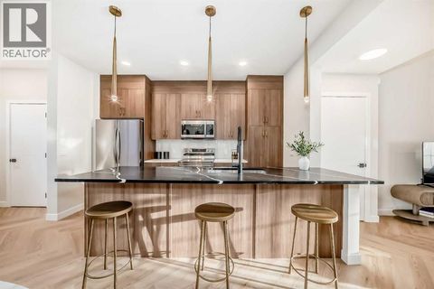 405 Clydesdale Avenue Cochrane AB T4C3L8