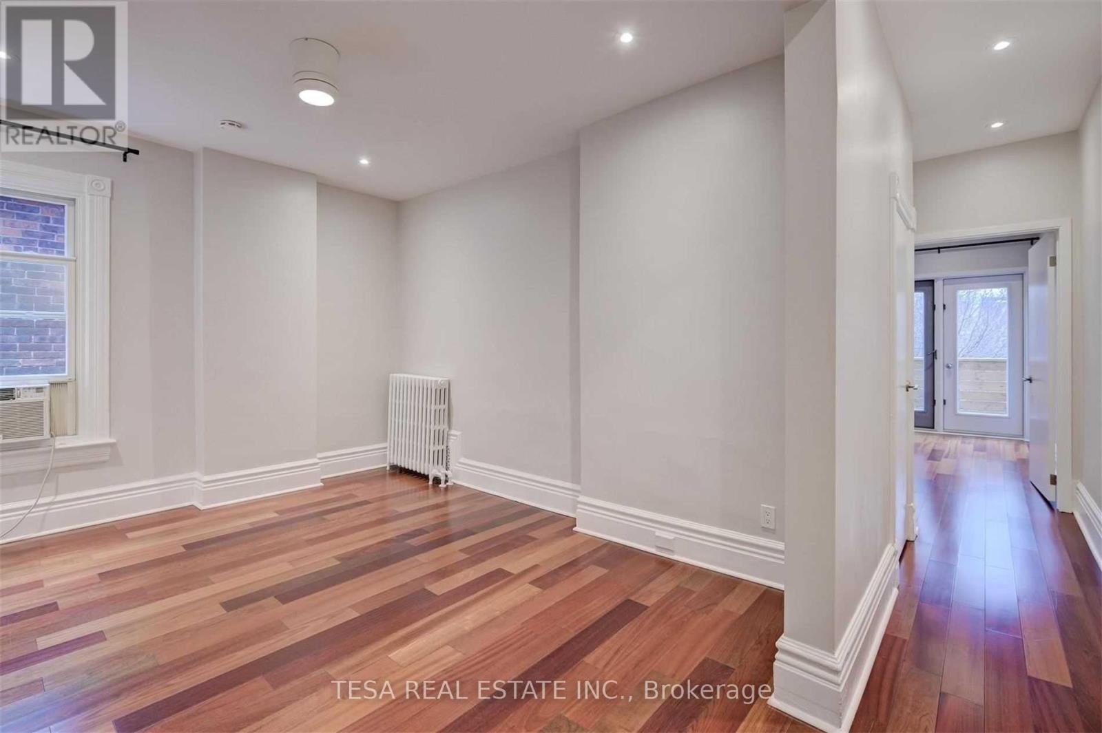 2ND FLOOR - 648 BATHURST STREET