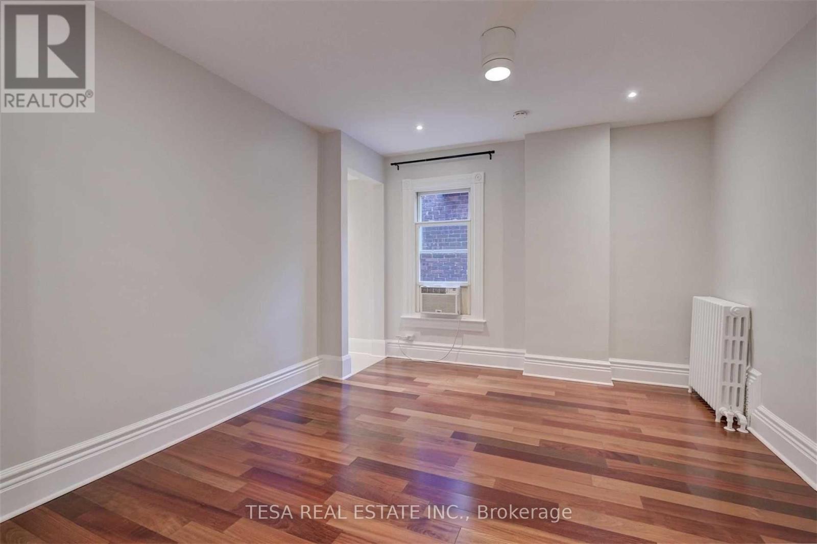 2ND FLOOR - 648 BATHURST STREET