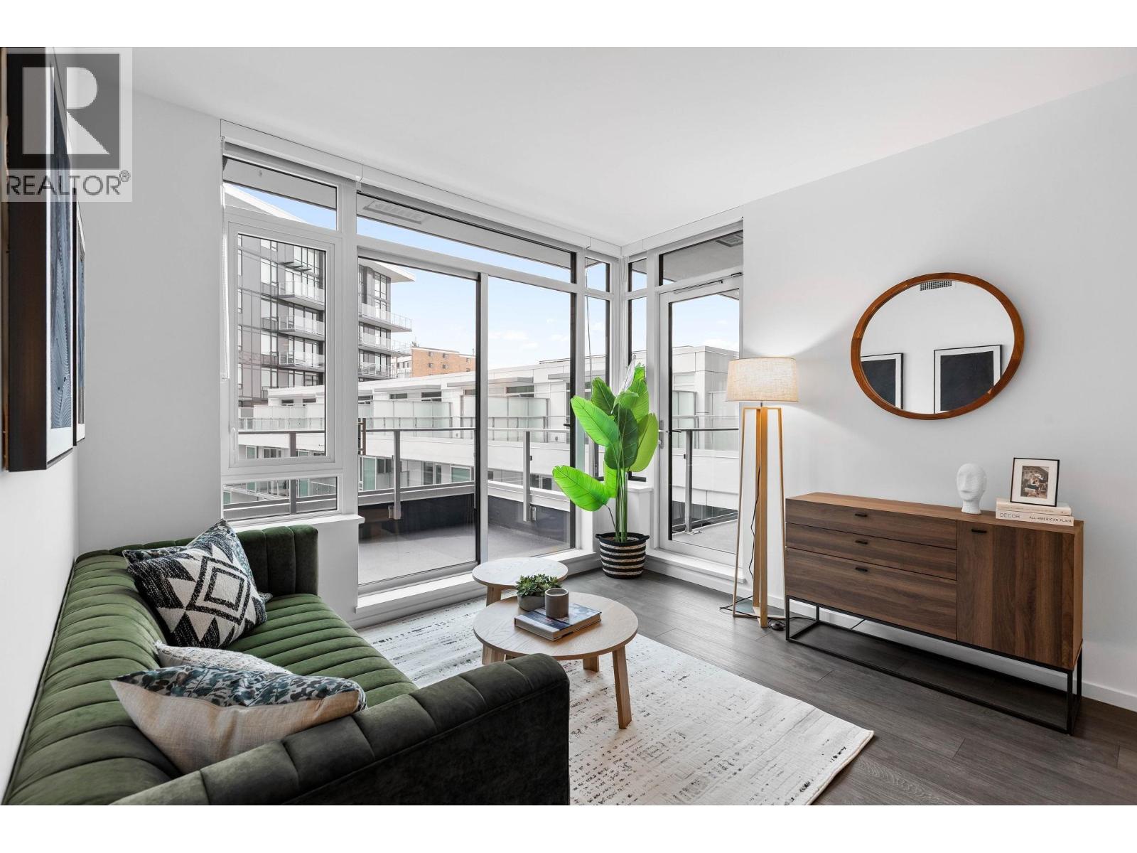 927 6300 MINORU BOULEVARD