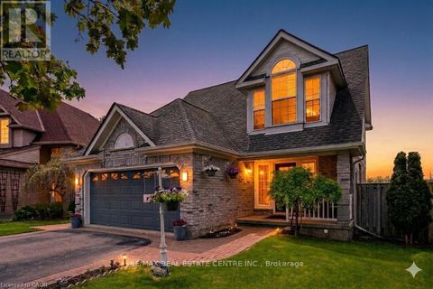 24 BUCKTHORN CRESCENT Guelph (Grange Road) ON N1E7C3