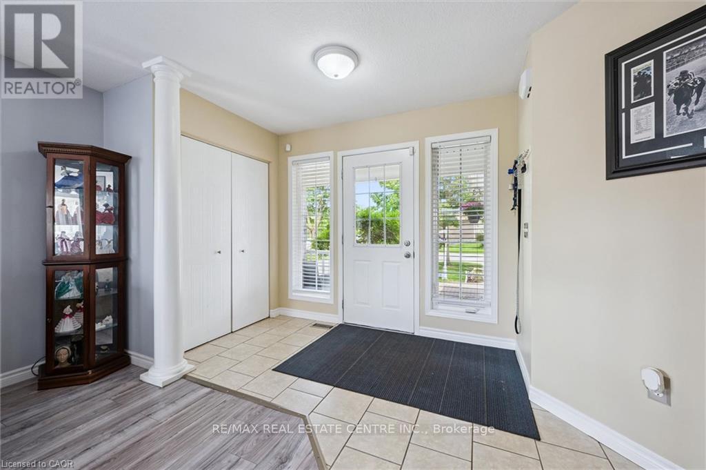 24 BUCKTHORN CRESCENT