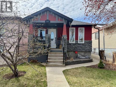 127 27 Avenue NE Calgary AB T2E1Z8