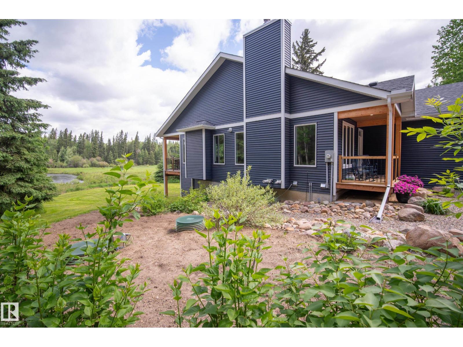 25, 59011 Range Road 232