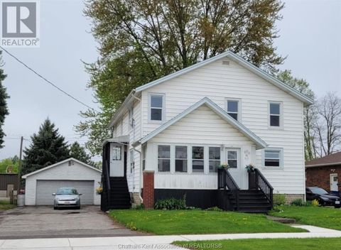 821/823 Elizabeth STREET Wallaceburg ON N8A3A3
