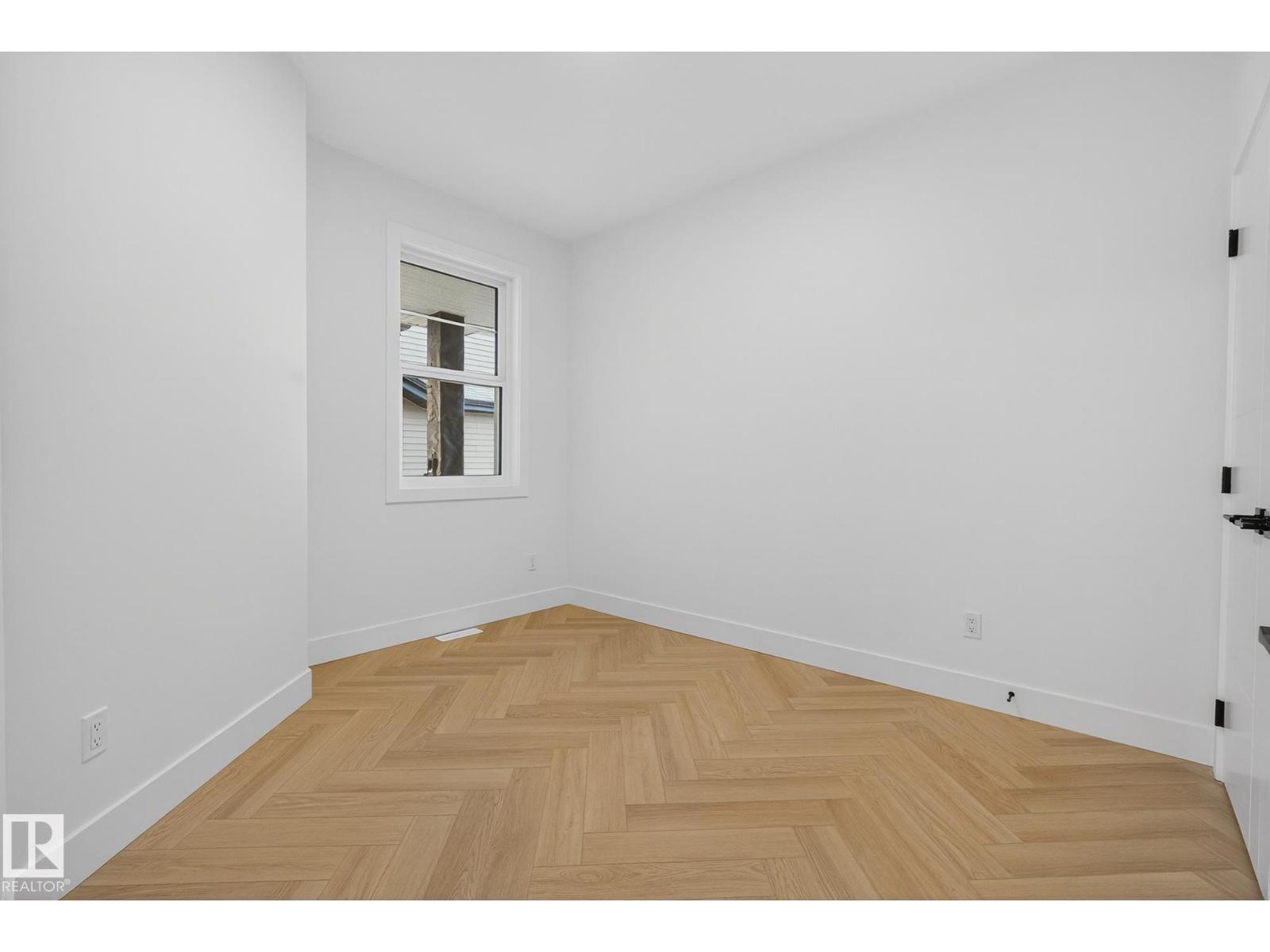 166 Caledon Crescent