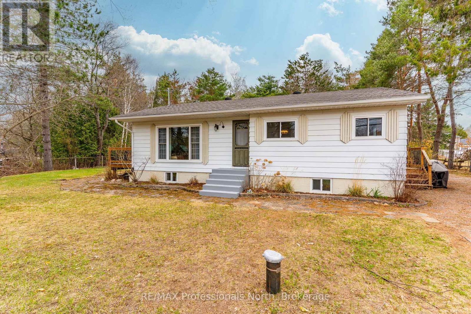 2195 LOOP ROAD