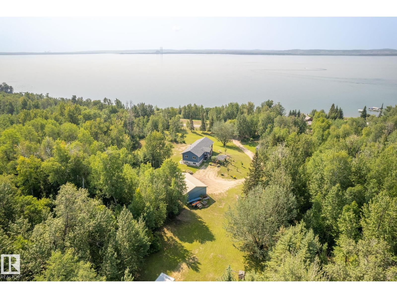 4518 LAKESHORE RD