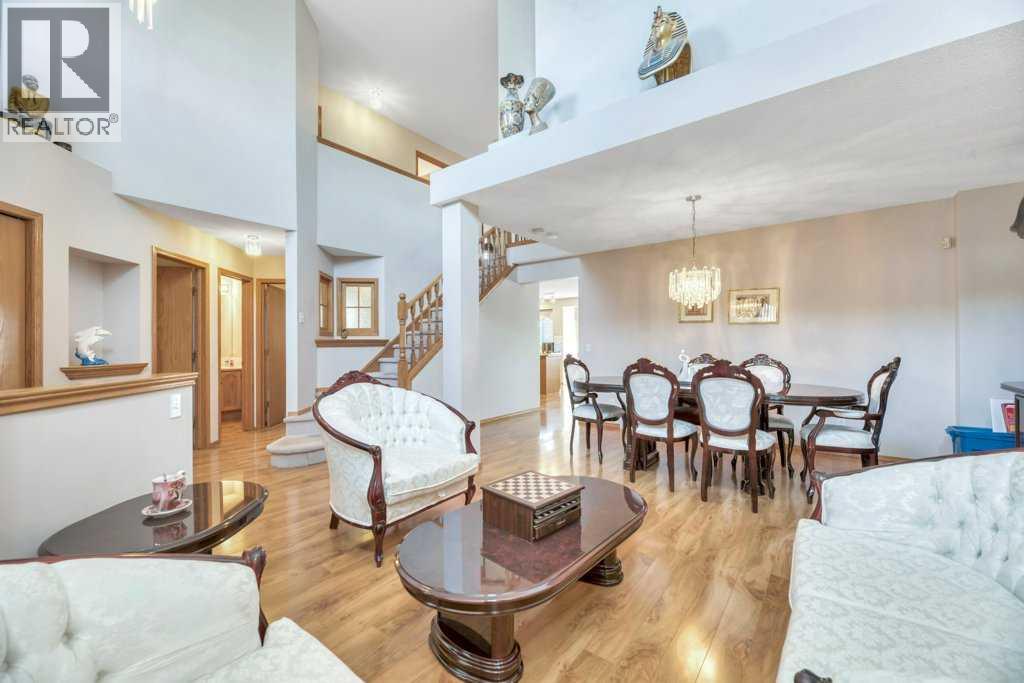 52 Country Hills Green NW