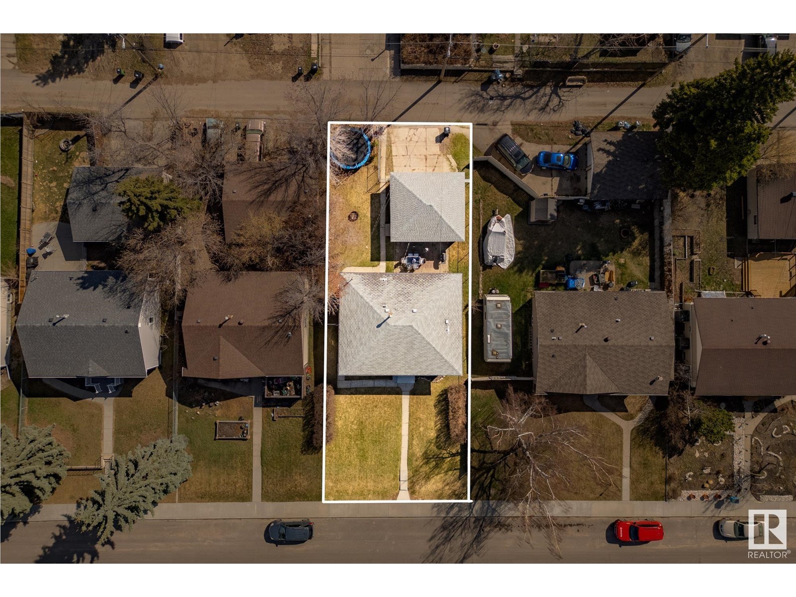5727 101A AV NW