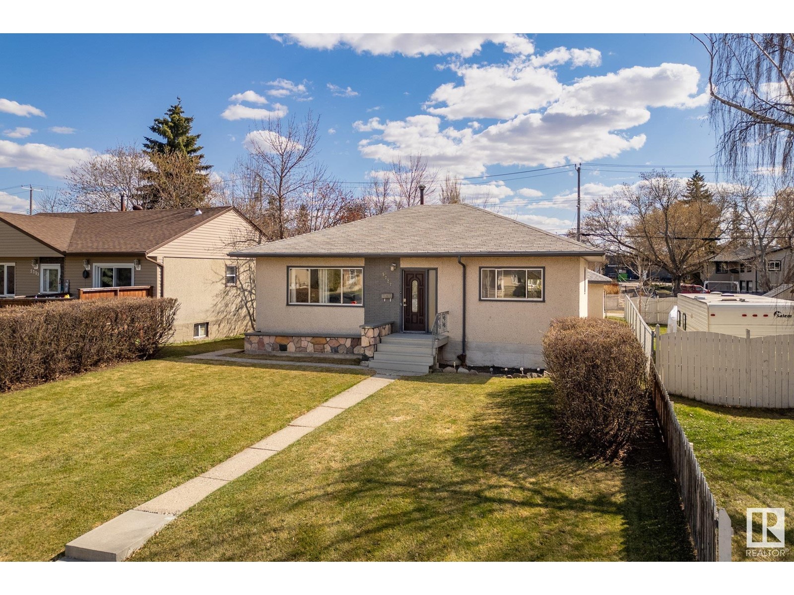 5727 101A AV NW