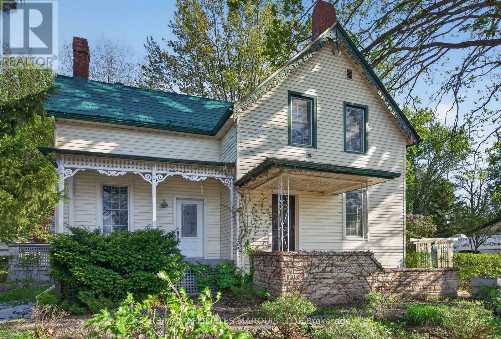 Photo 1 of 50 — 326 THIRD STREET E, Cornwall, ON K6H2E4