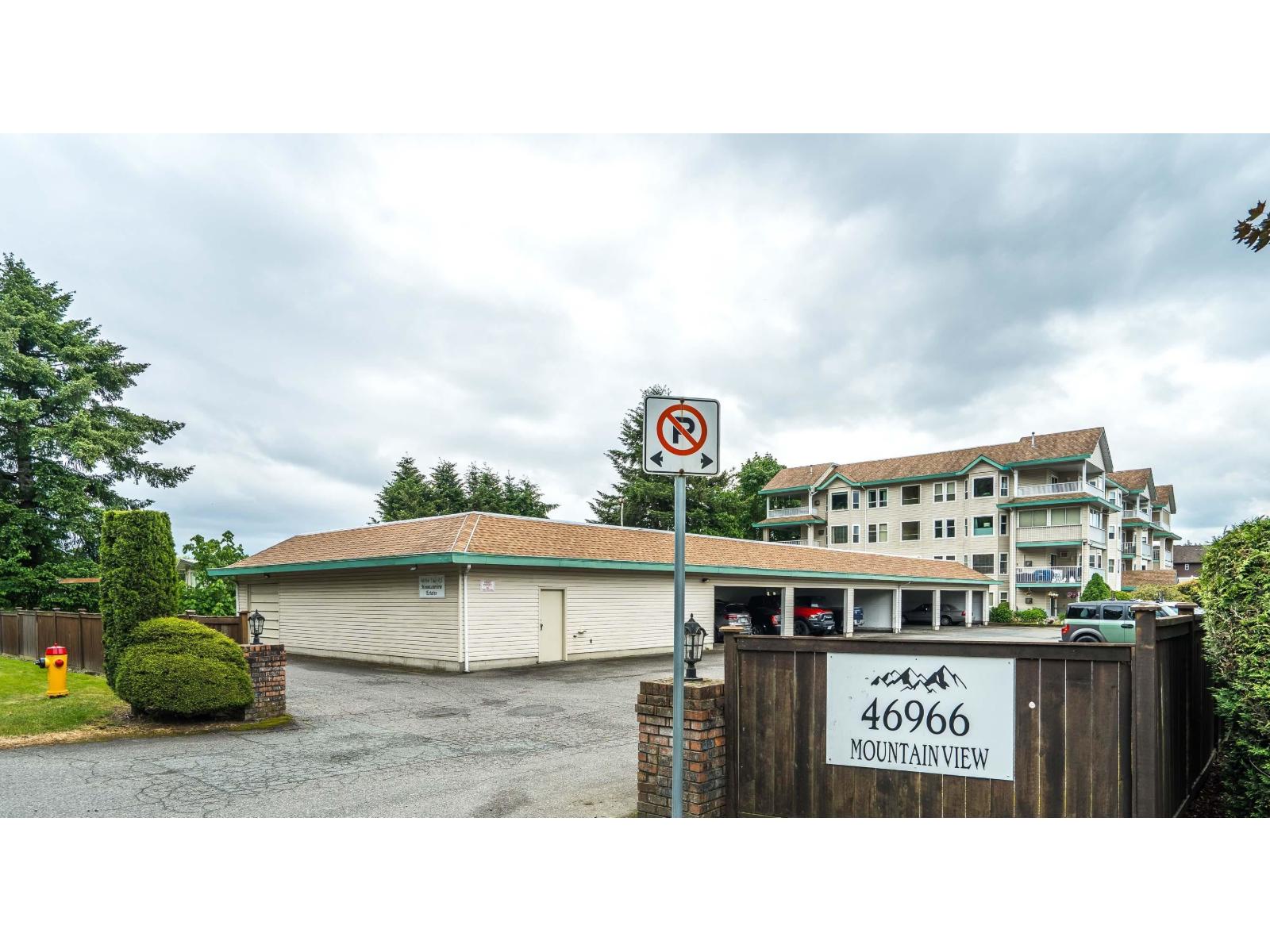 104 46966 YALE ROAD|Chilliwack Proper East