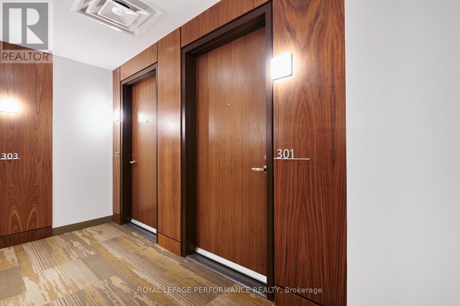 301 - 570 DE MAZENOD AVENUE