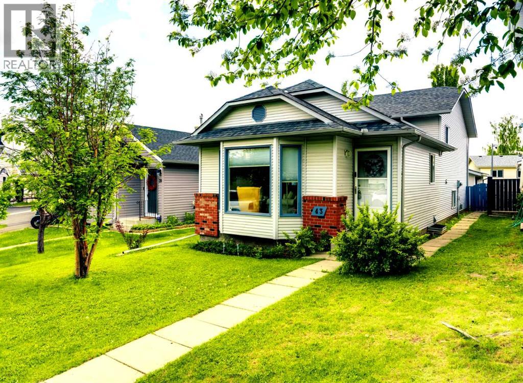 43 Covington Rise NE