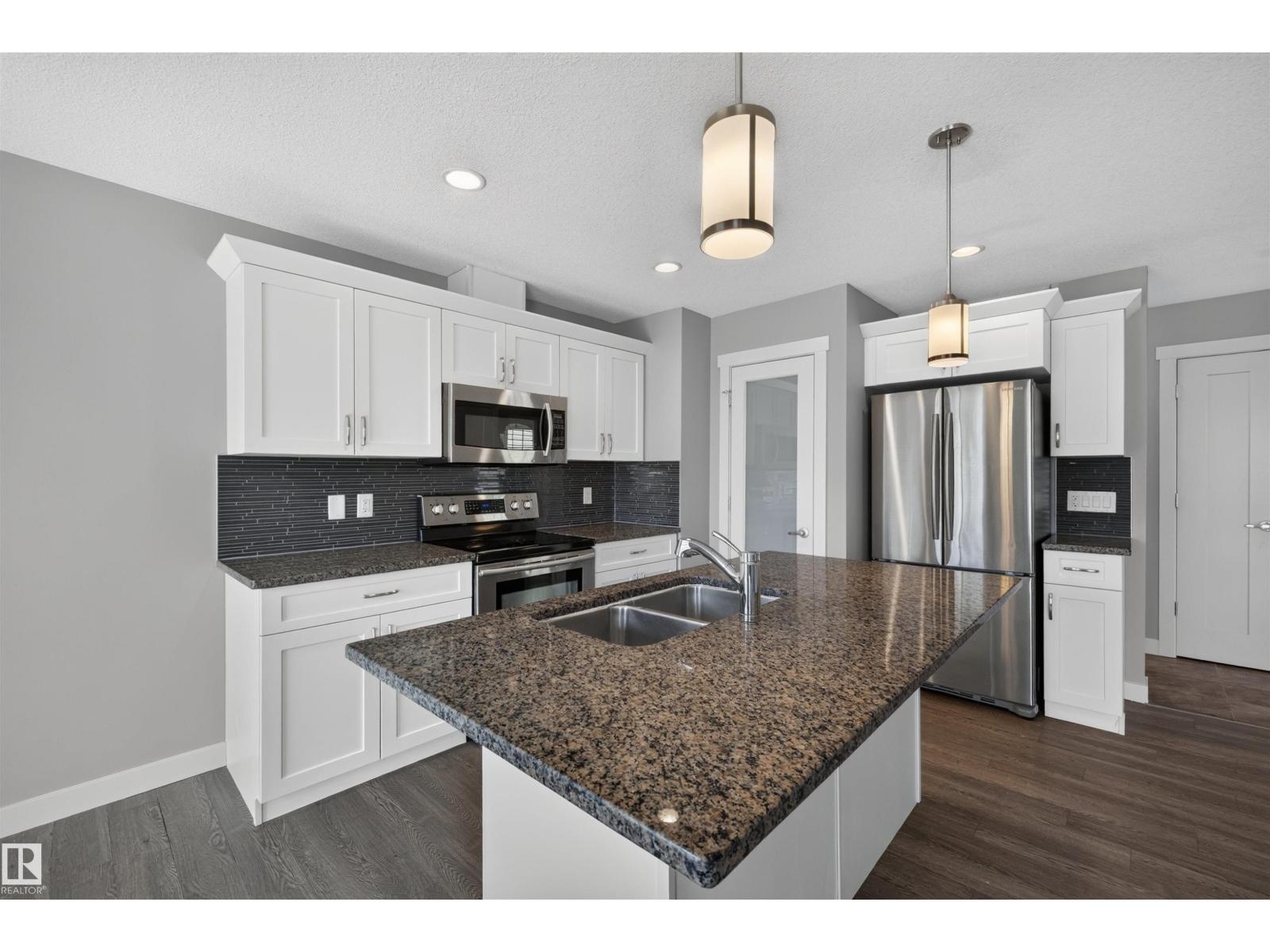 1107 162 ST SW