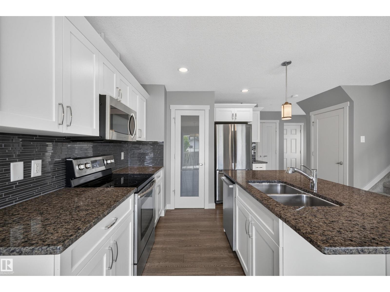 1107 162 ST SW