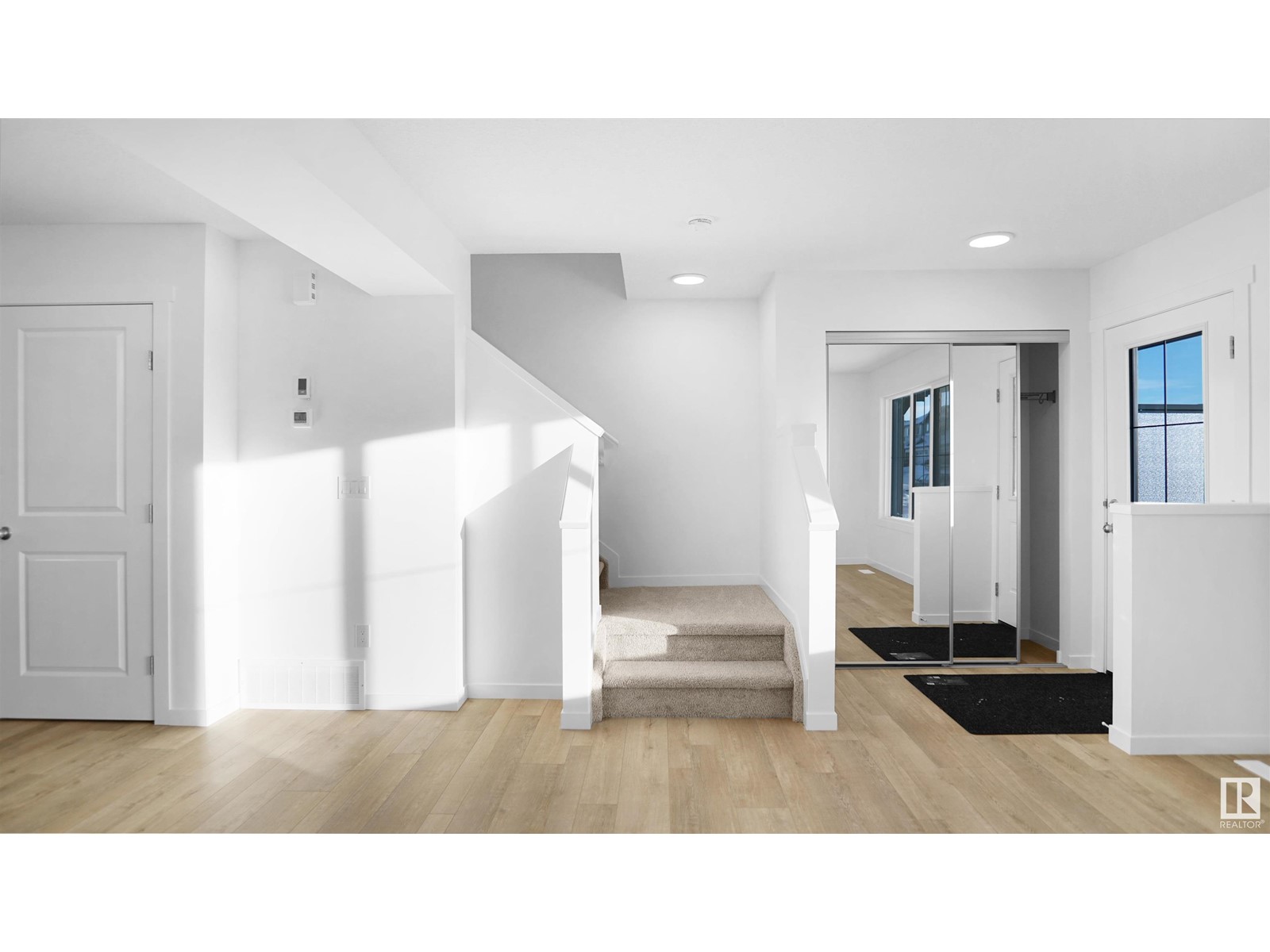 216 Savoy CR