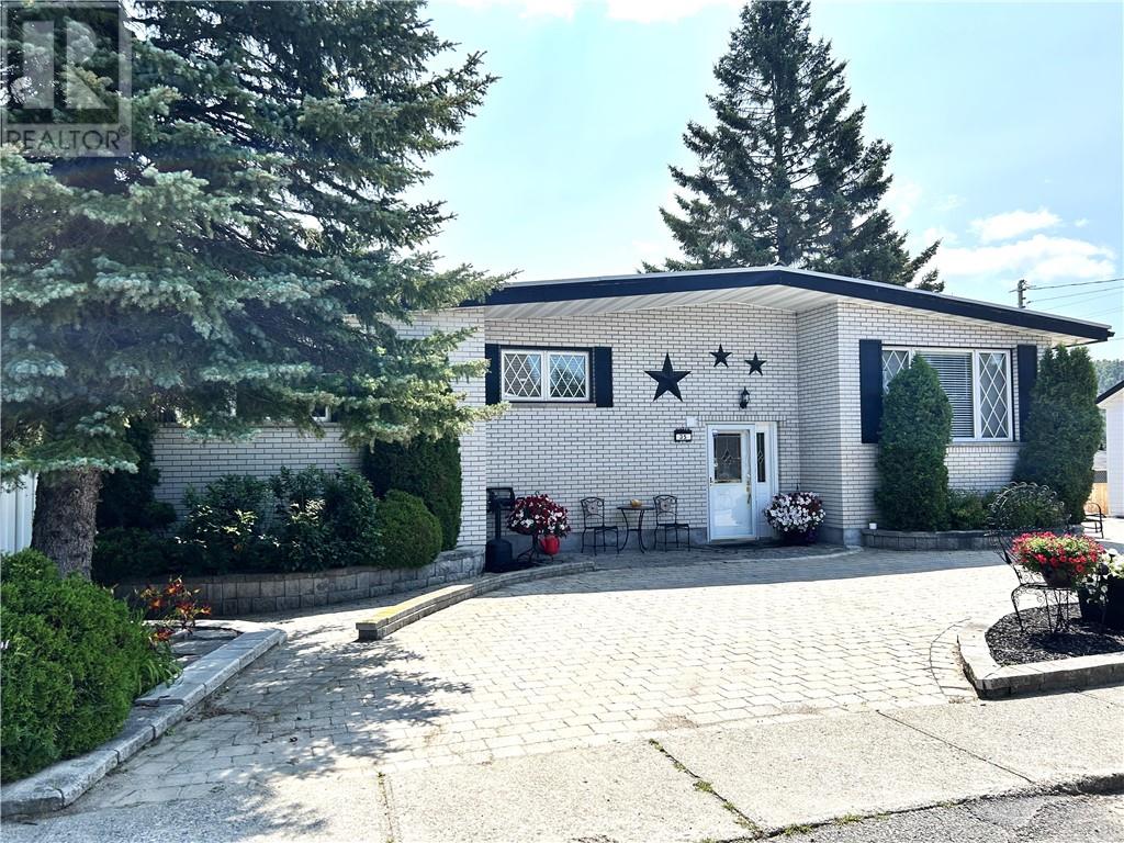 35 CEDAR Street