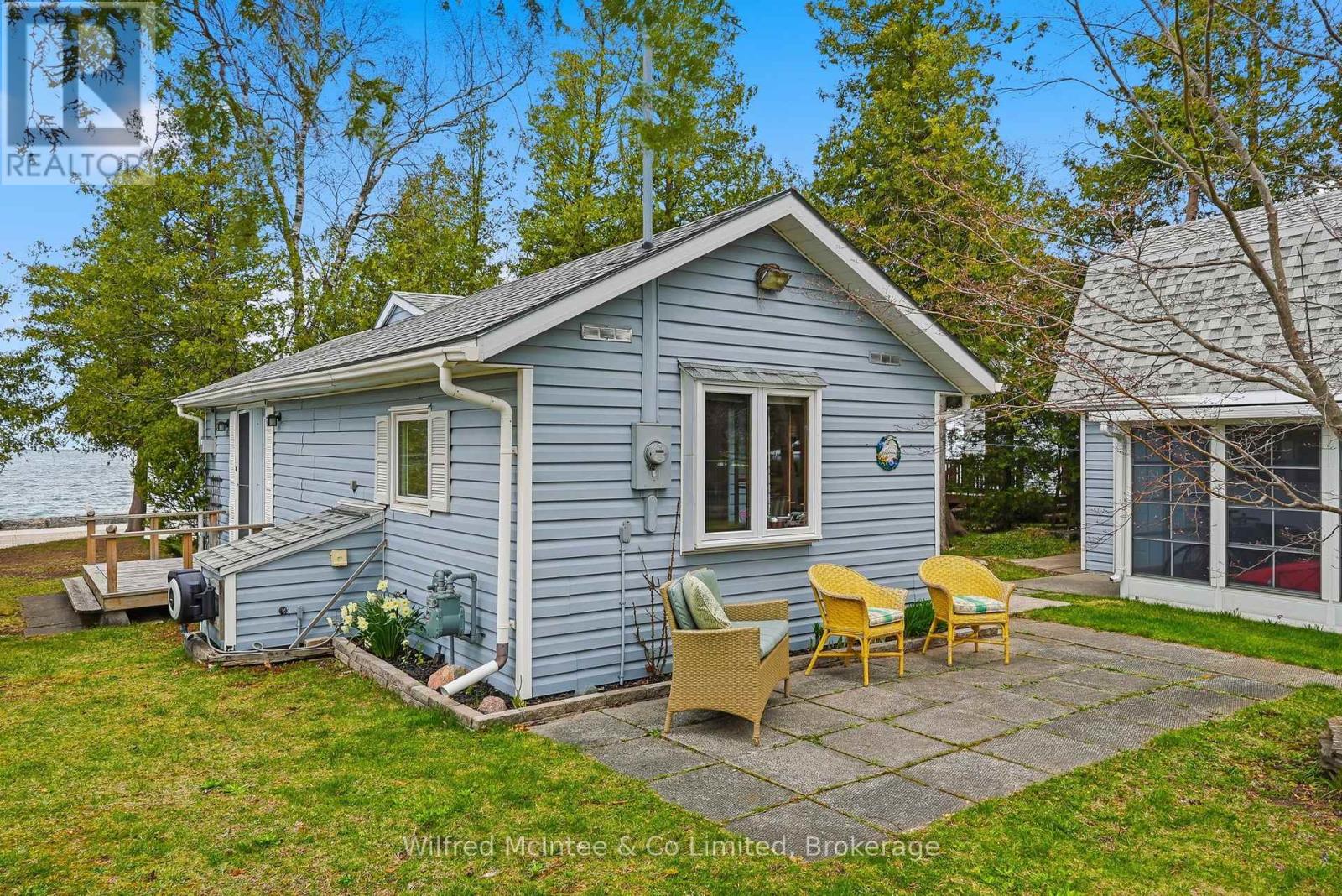 23 FENTON DRIVE