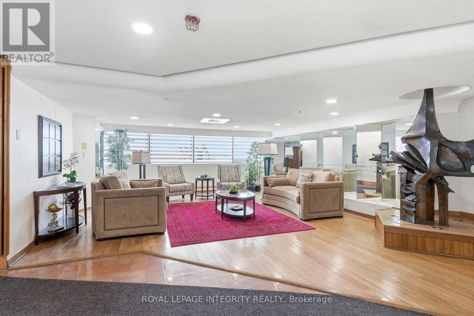 510 - 415 GREENVIEW AVENUE