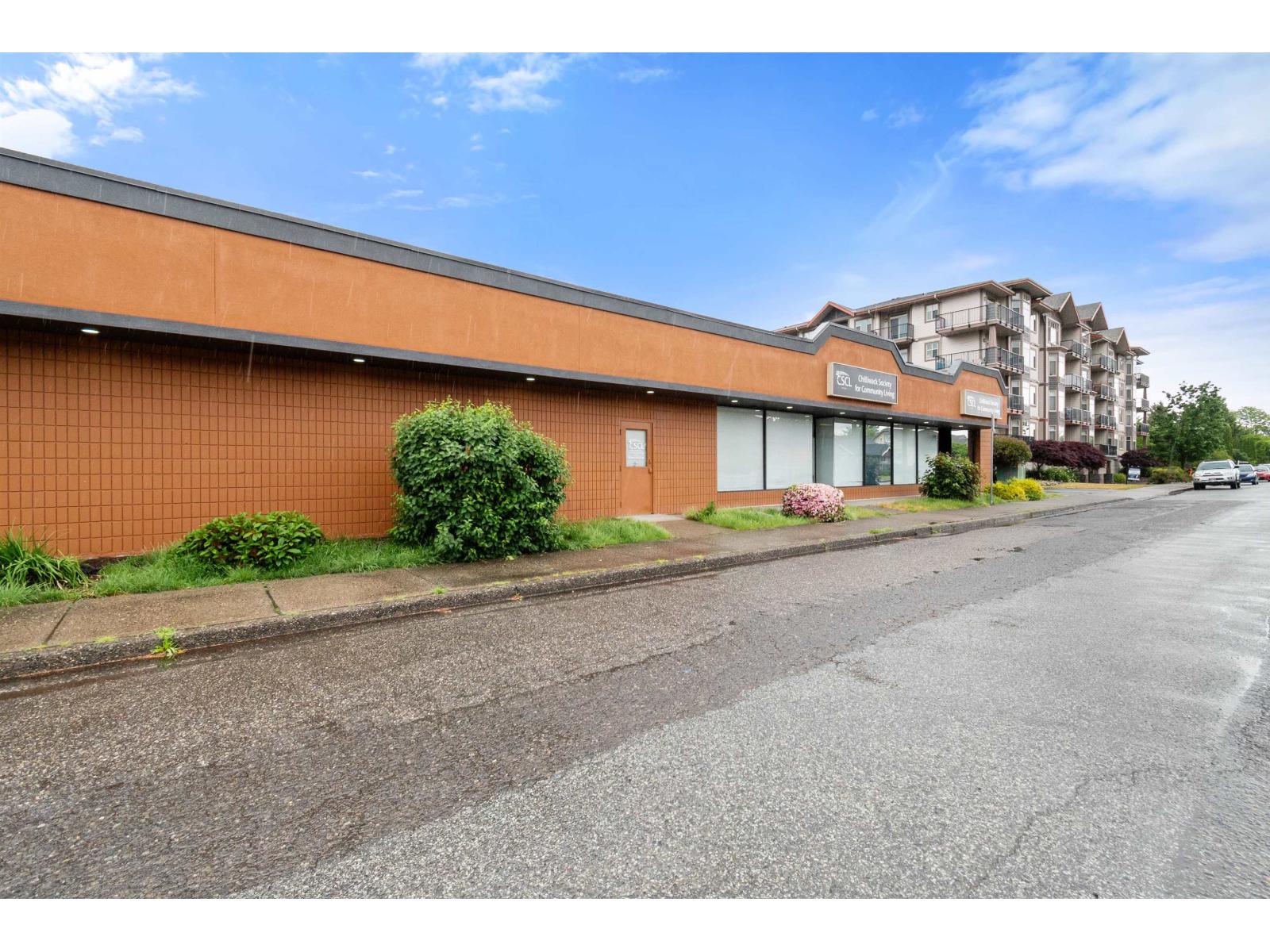 9132 YOUNG ROAD|Chilliwack Downtown