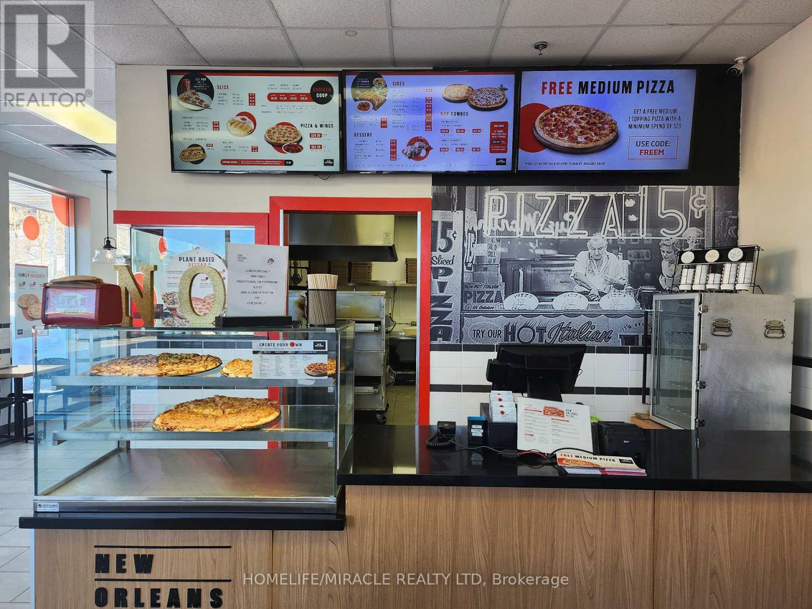 84 WELLINGTON STREET S