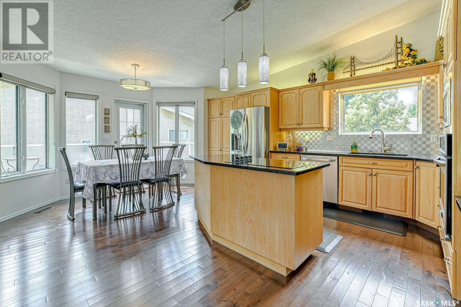 3168 Renfrew CRESCENT E