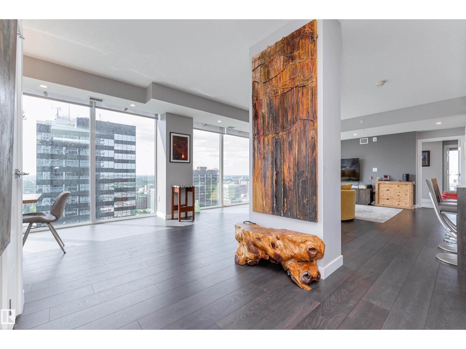 #2400 10180 103 ST NW