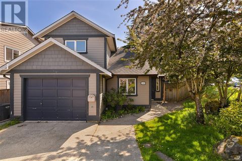 1199 GLEN TARA Lane Saanich BC V8Z6Z4