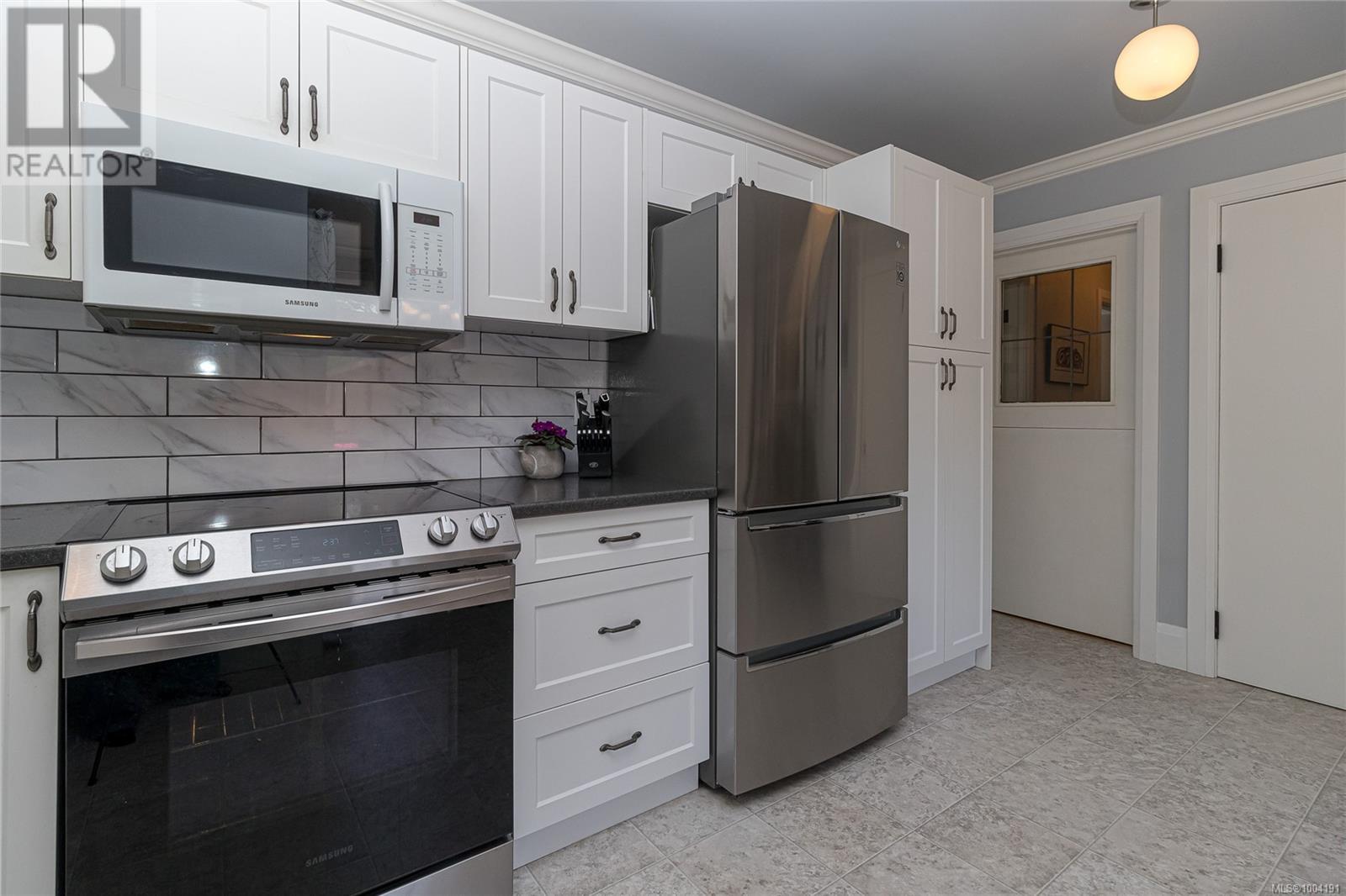 932 Tattersall Dr