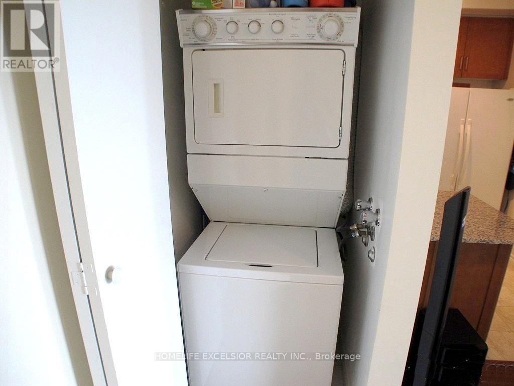 2401 - 60 BYNG AVENUE