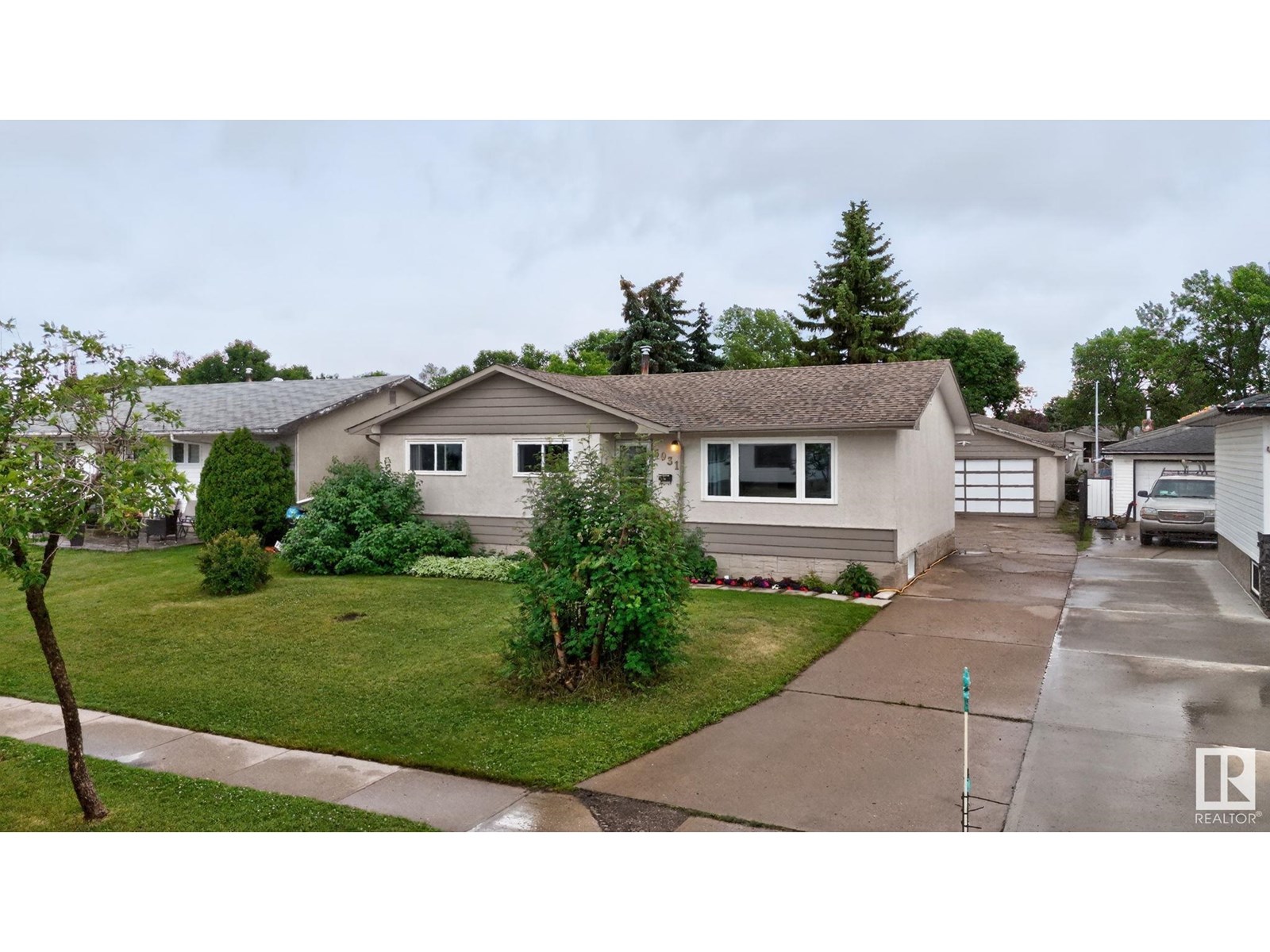 5931 149 AV NW