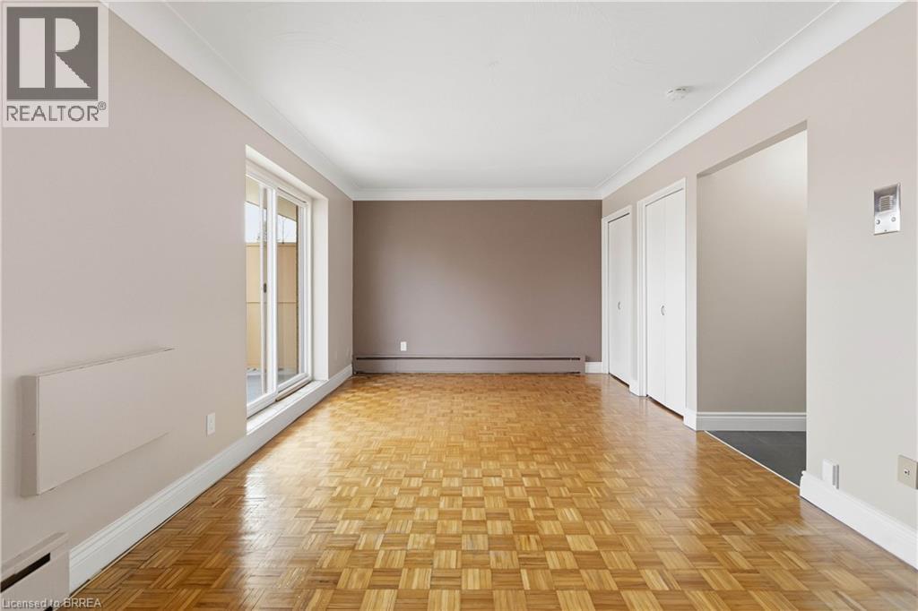 87 ST GEORGE Street Unit# 305