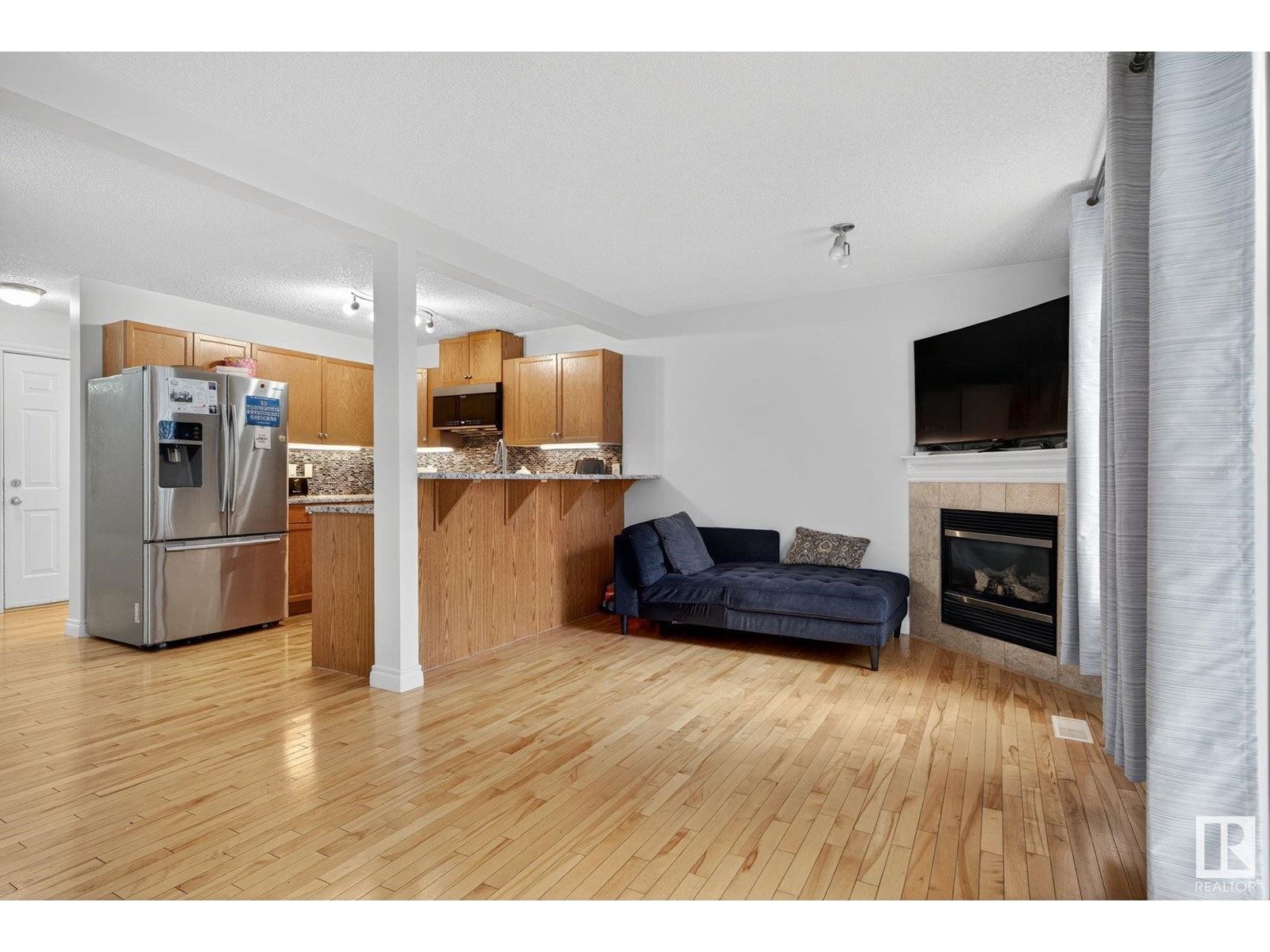 13846 37 ST NW