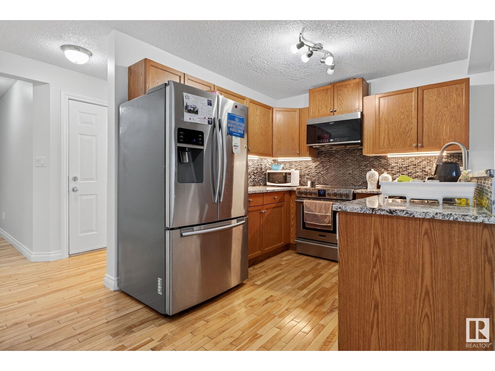 13846 37 ST NW