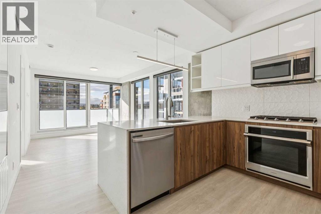 612, 327 9A Street NW