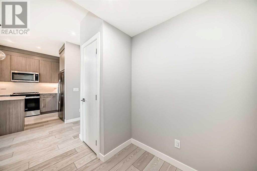 1505, 395 Skyview Parkway NE
