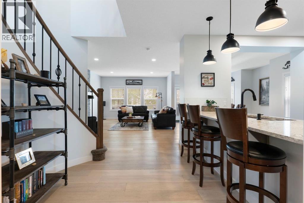 99 Ridge View Close