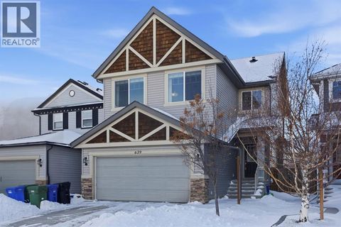 639 Copperpond Circle SE Calgary AB T2Z4M2