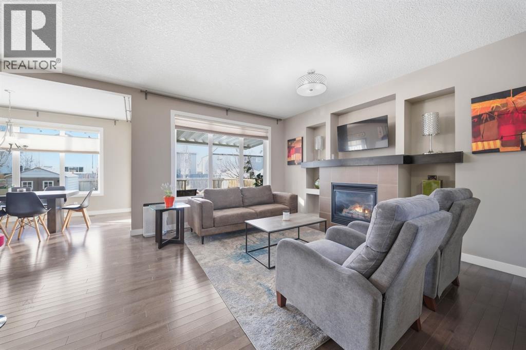 639 Copperpond Circle SE