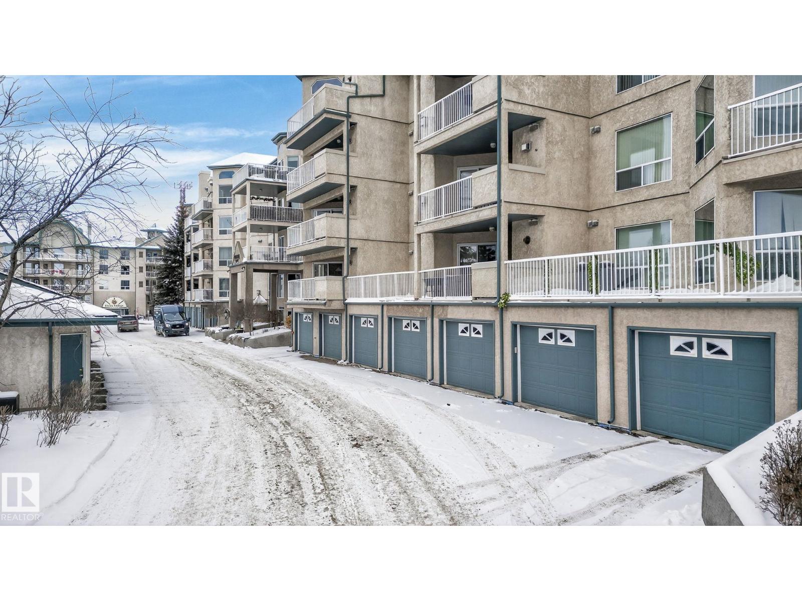 #206 182 HADDOW CL NW