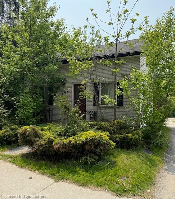 547 LANCASTER Street W